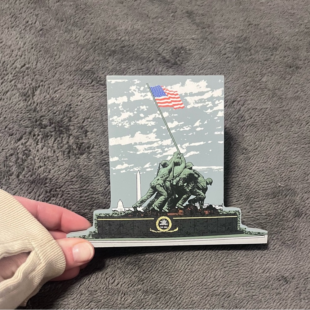 Desk plaque marines Iwo Jima statue for shelf, desk, table or dresser